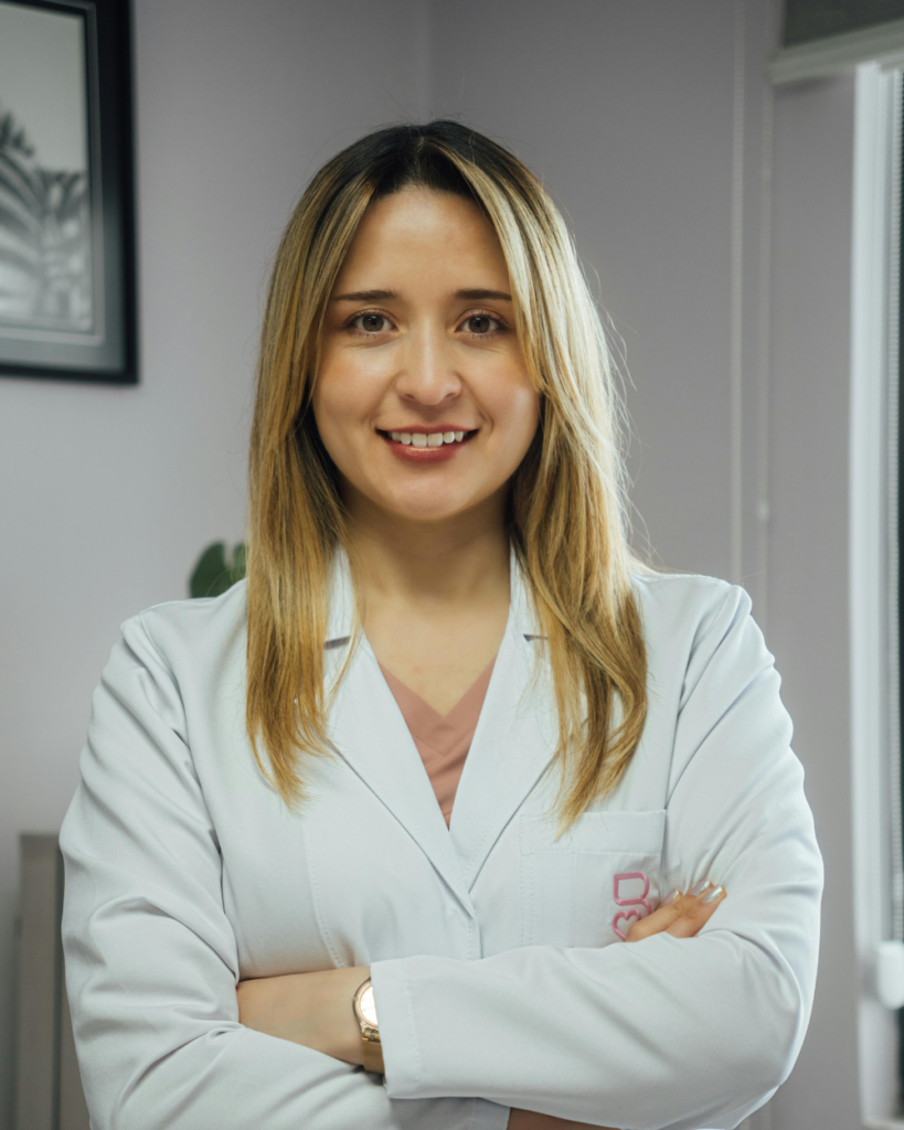 Carla Gomez asesora inmobiliaria casa velaris